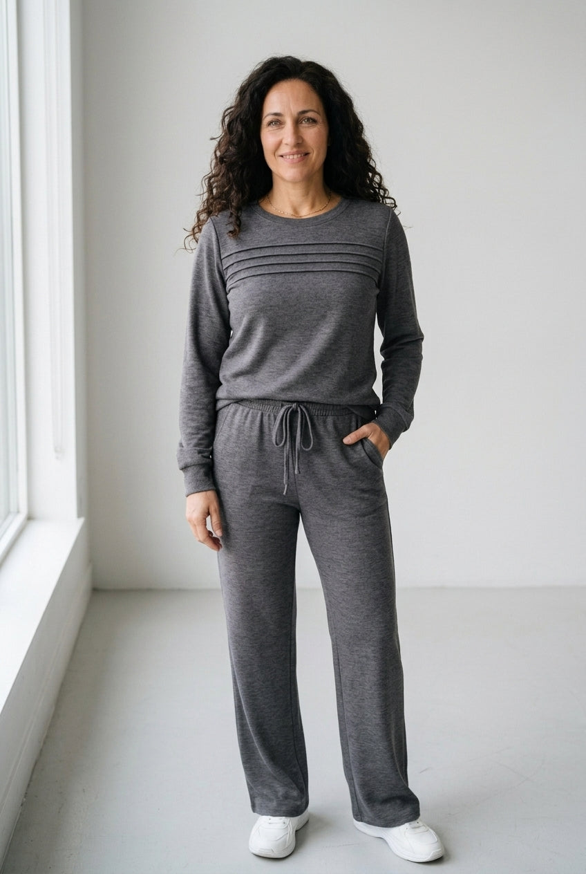 Lorena conjunto de punto gris oscuro